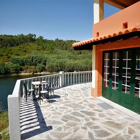 Bed & Breakfast Encontro No Rio Povoa de Midoes