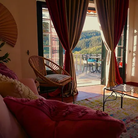 Encontro No Rio Bed & Breakfast