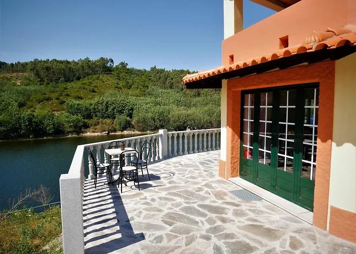 Bed & Breakfast Encontro No Rio Póvoa de Midões